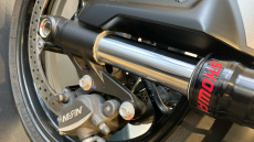 Triumph Trident (20MY)
